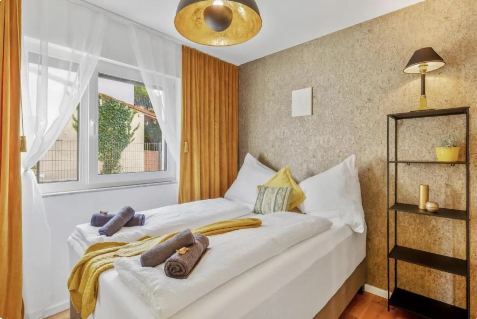 Luxury Long-Term Apartment With Garden & Whirlpool 비엔나