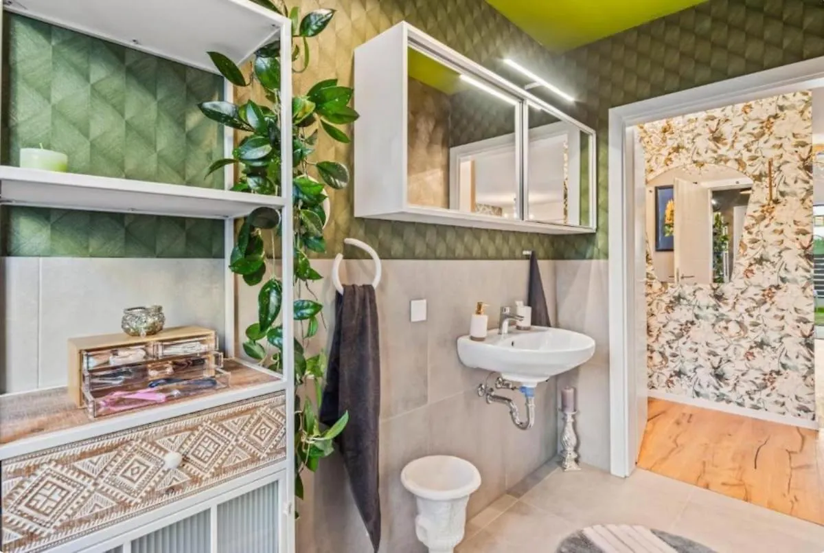 Luxury Long-Term Apartment With Garden & Whirlpool 비엔나