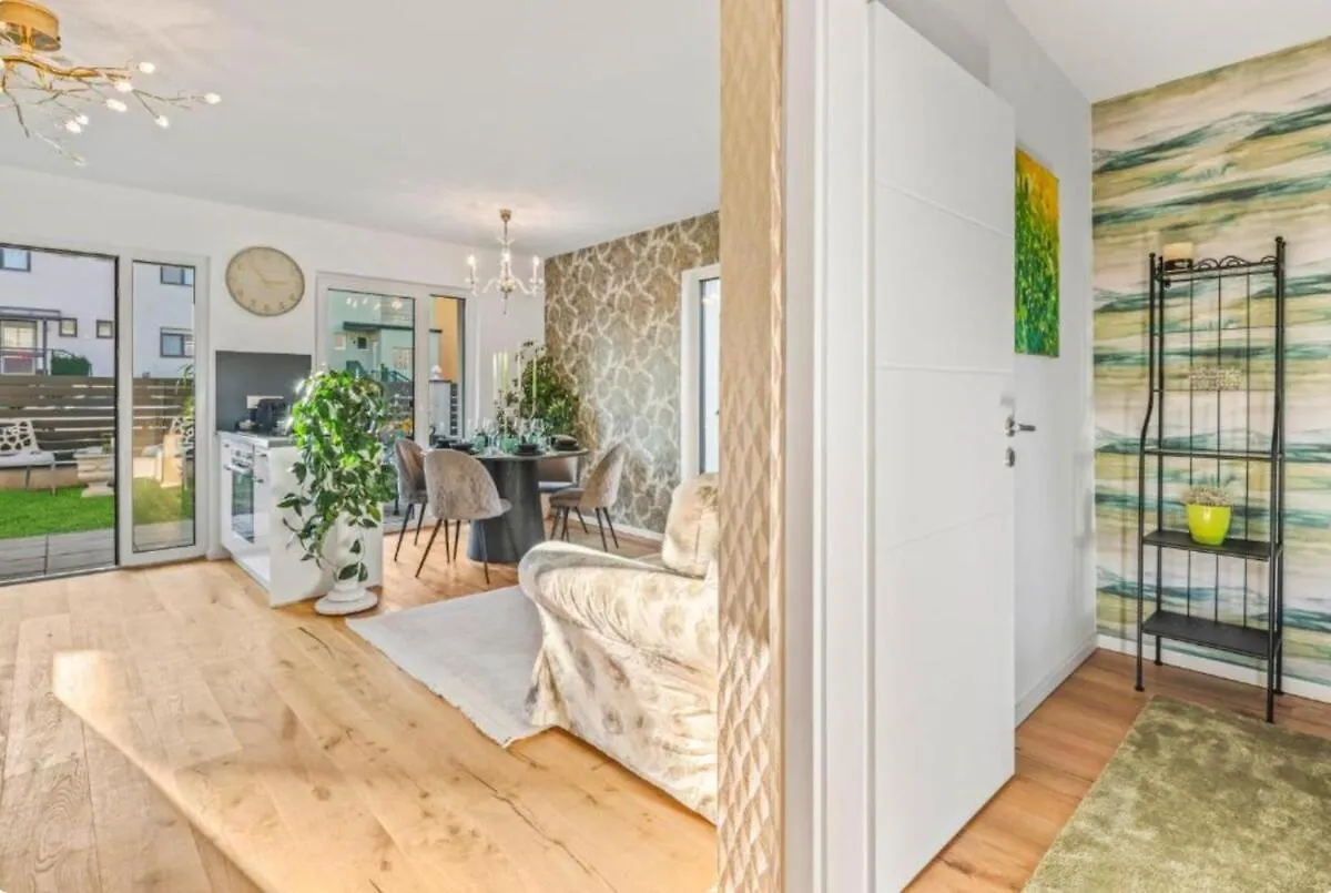 Luxury Long-Term Apartment With Garden & Whirlpool 비엔나