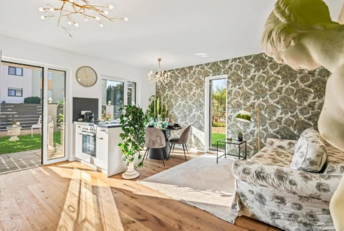 Luxury Long-Term Apartment With Garden & Whirlpool 비엔나